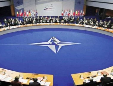 «Μαλακή» ανακοίνωση του ΝΑΤΟ για Τουρκία και Σκόπια: Τηρεί «ίσες» αποστάσεις